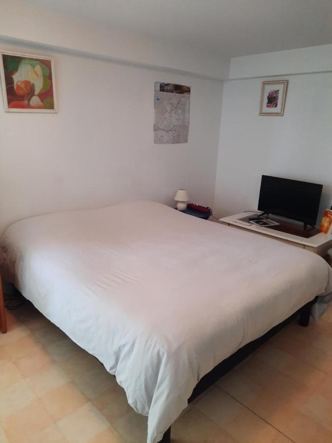 Les Coteaux De Planeze, Chambre Pour 2, 3 Ou Famille Nombreuse 2 Adultes 5 Enfants Et Jeunes Belmont-Bretenoux Exterior foto