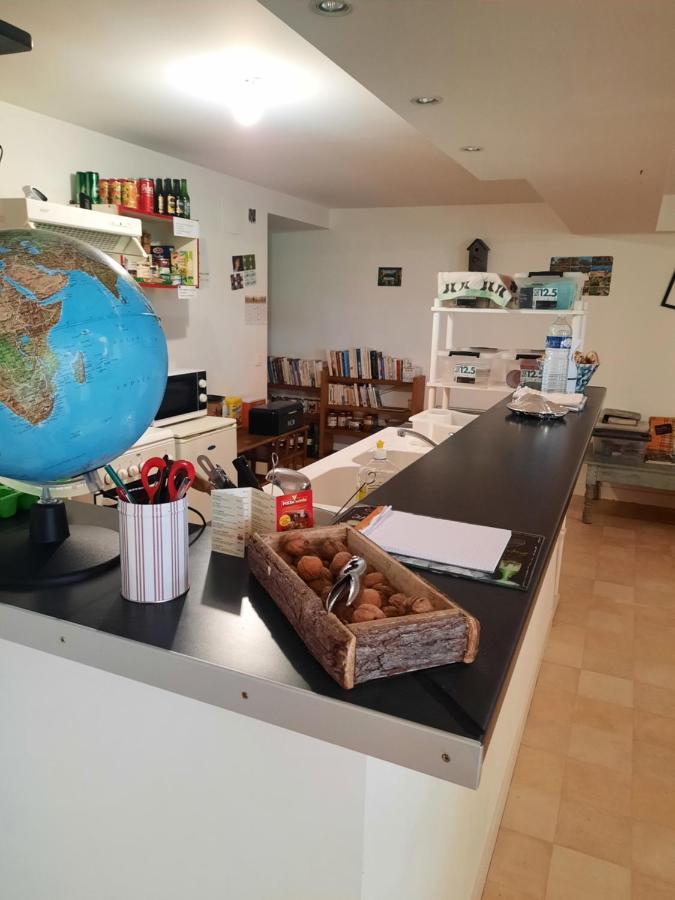 Les Coteaux De Planeze, Chambre Pour 2, 3 Ou Famille Nombreuse 2 Adultes 5 Enfants Et Jeunes Belmont-Bretenoux Exterior foto